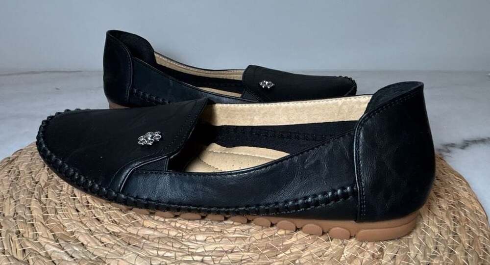 Women Slip On Casual Loafers Black Flower Walking Shoes
